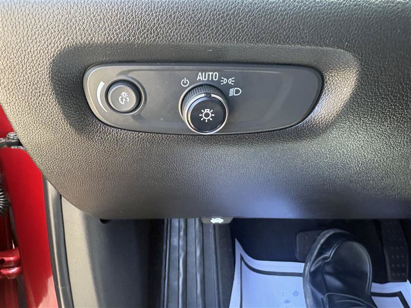 Used 2023 Chevrolet Traverse LT AWD/4WD image 22