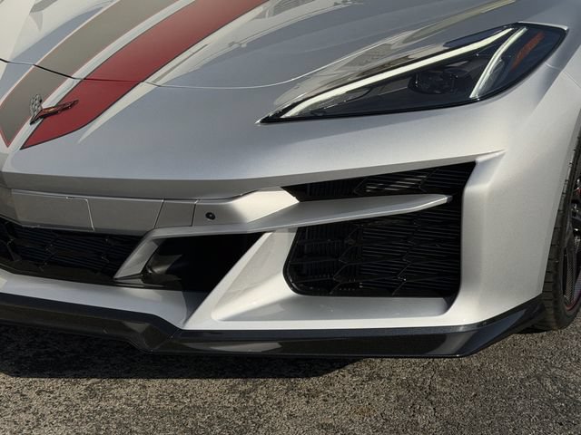 New 2026 Chevrolet Corvette E-Ray w/ Stealth Interior Trim Package AWD/4WD image 9