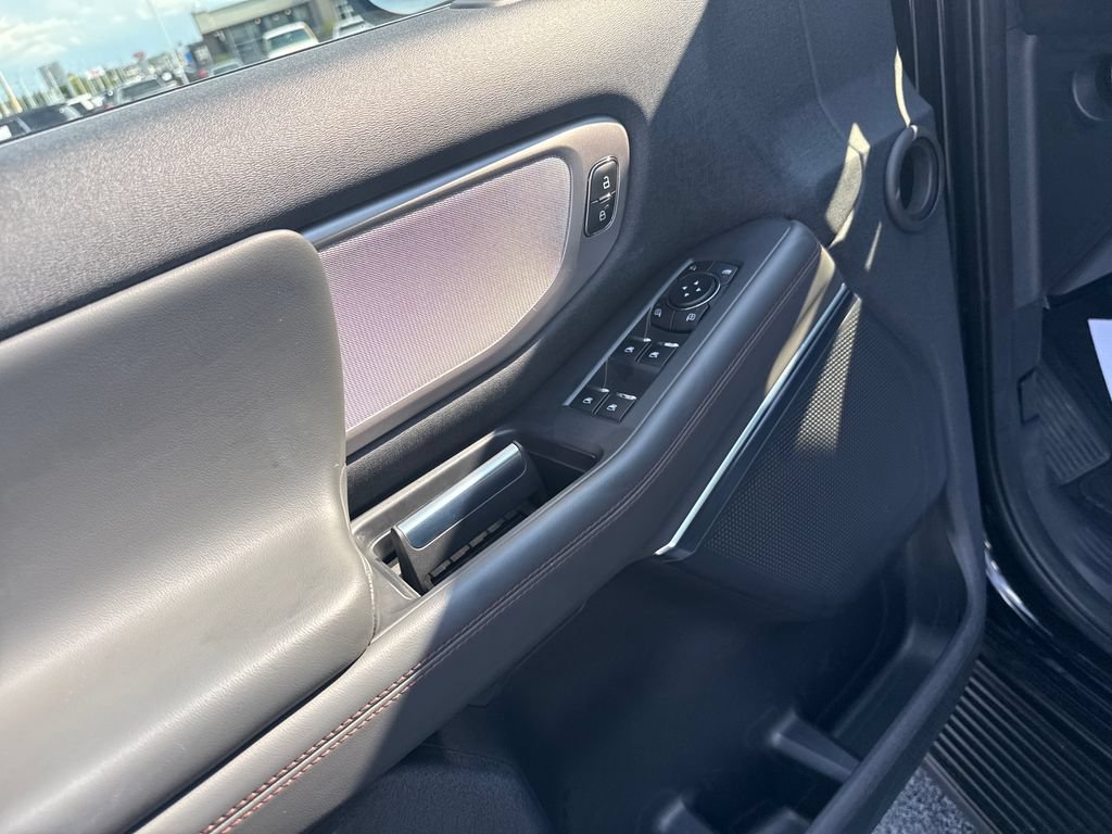Used 2025 Ford Expedition Active AWD/4WD image 14