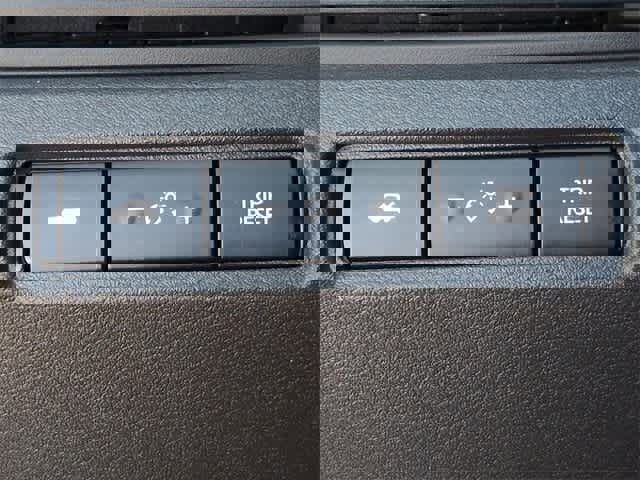 Used 2020 Nissan Altima 2.5 SR image 39