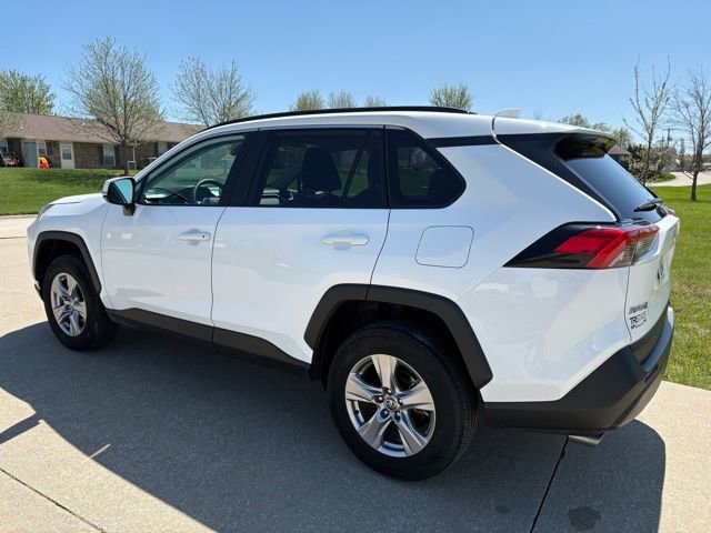 Used 2025 Toyota RAV4 XLE image 6