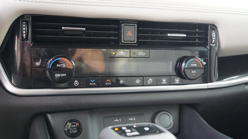 Used 2024 Nissan Rogue SL w/ SL Premium Package image 36