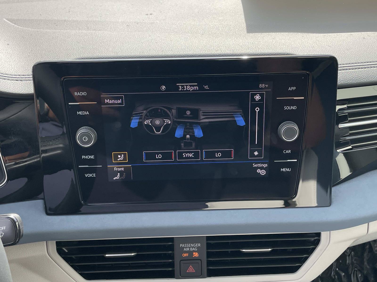 New 2026 Volkswagen Jetta SE FWD image 12