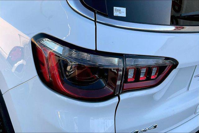 Certified 2025 Jeep Compass Limited image 28