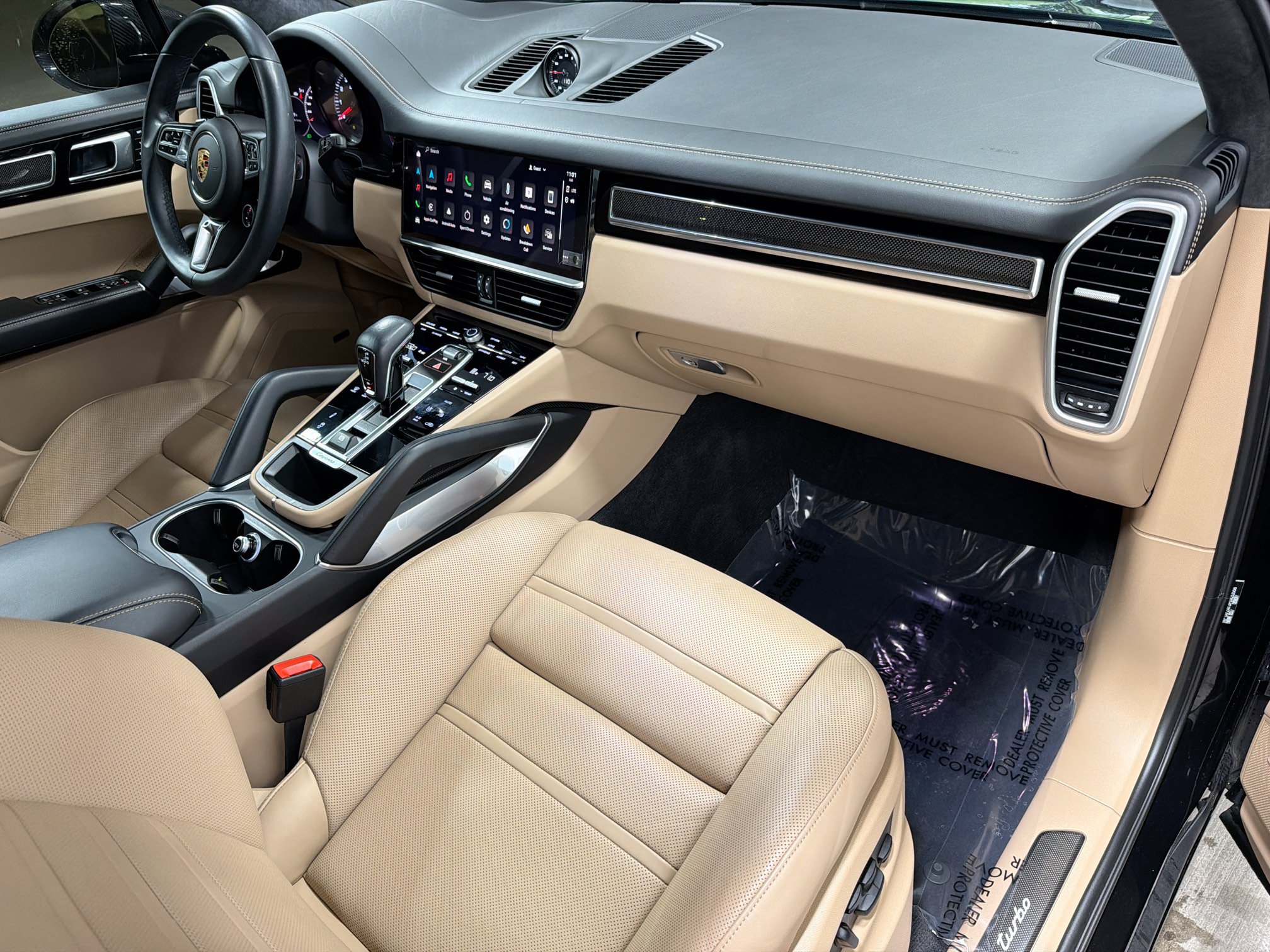 Certified 2023 Porsche Cayenne Turbo AWD/4WD image 16
