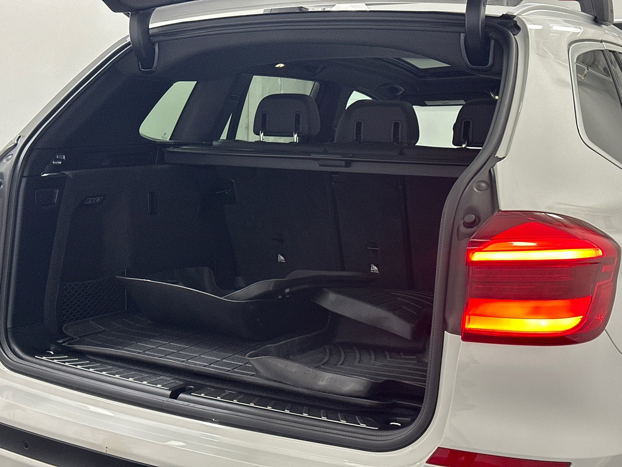 Used 2020 BMW X3 xDrive30i image 8