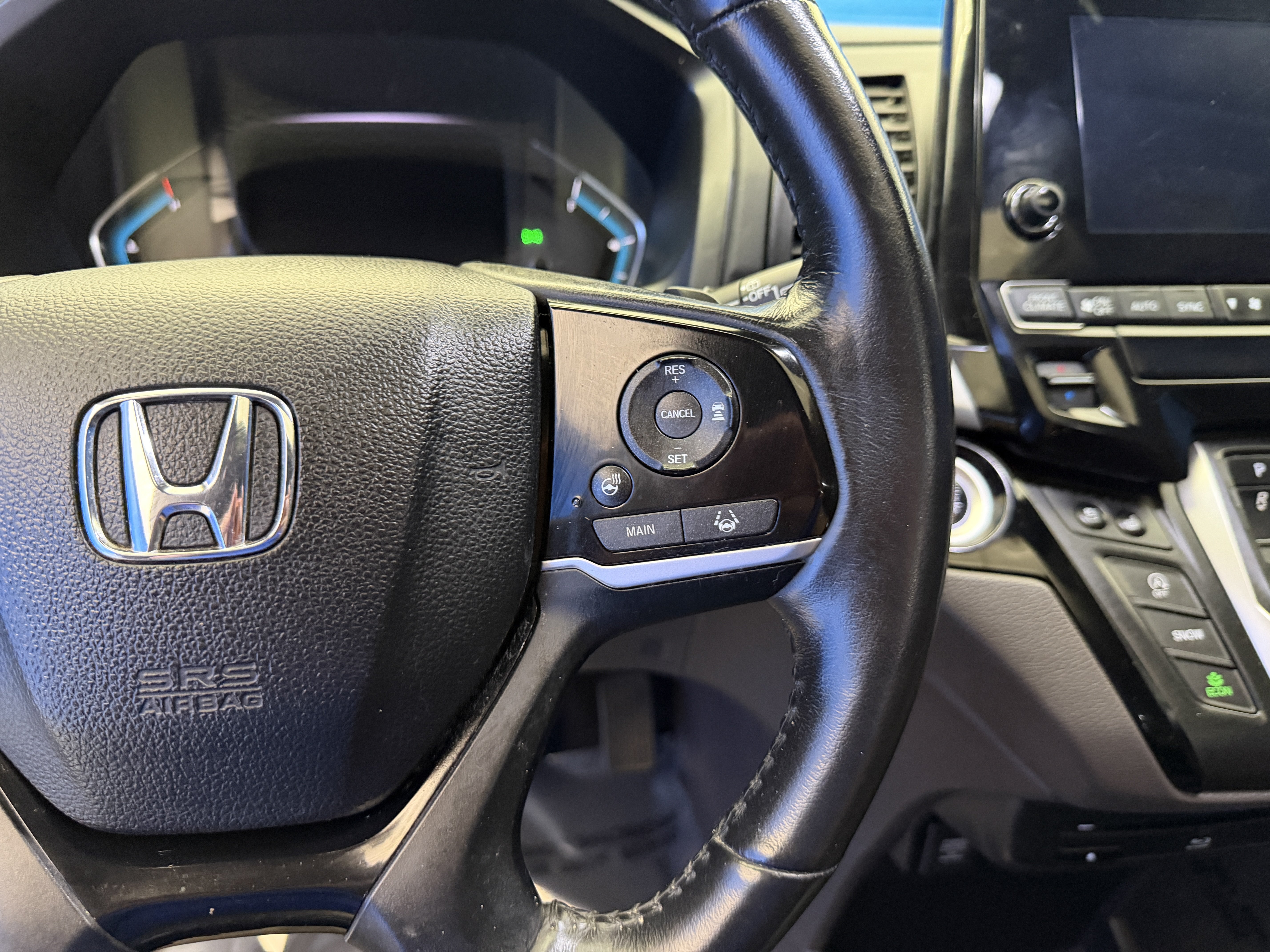 Used 2018 Honda Odyssey Elite image 17