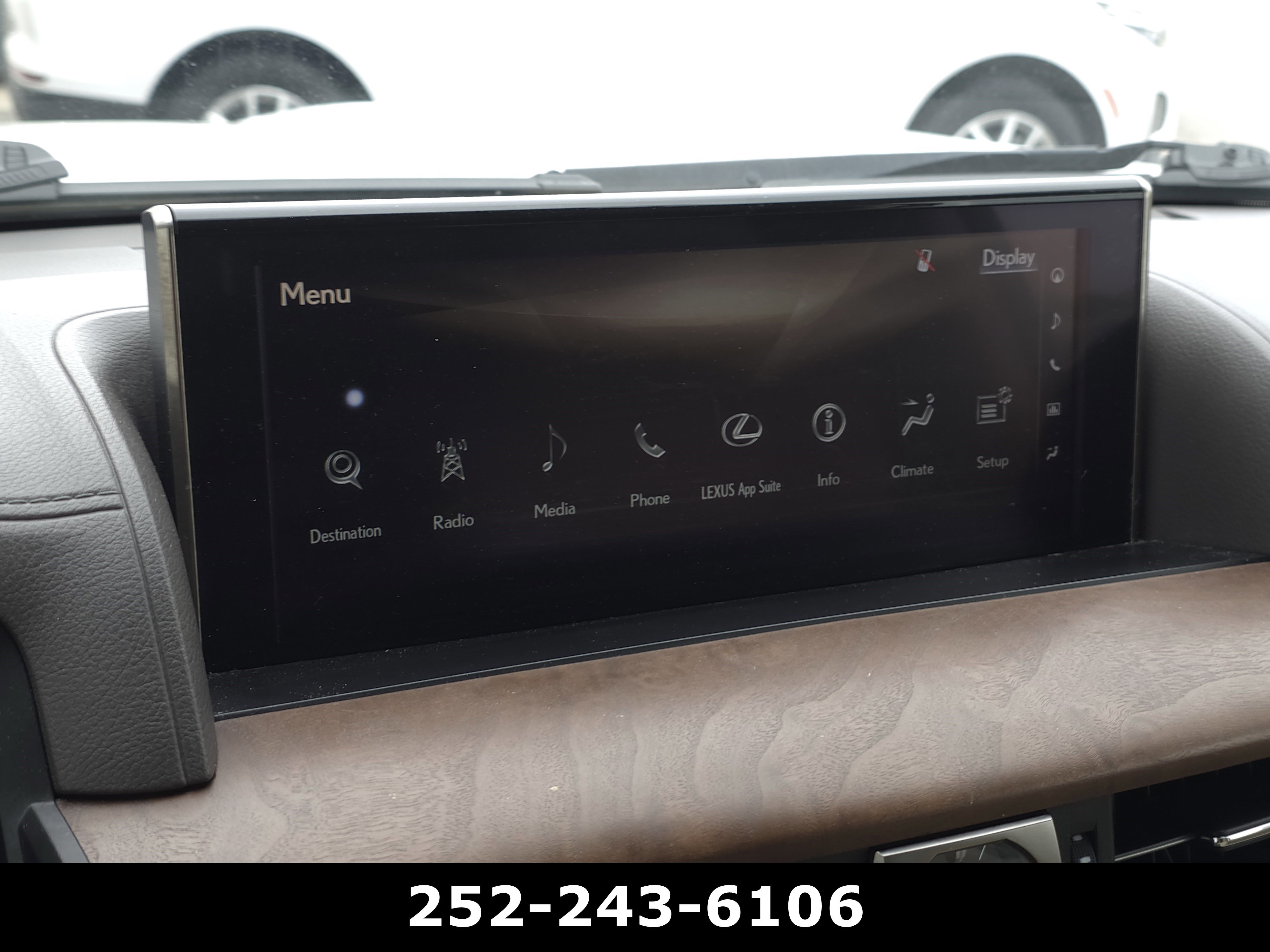 Used 2016 Lexus LX 570 4WD w/ Luxury Package image 22