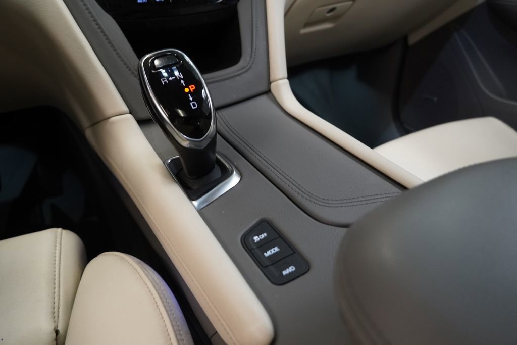 Used 2017 Cadillac XT5 Premium Luxury w/ Advanced Security Package AWD/4WD image 23