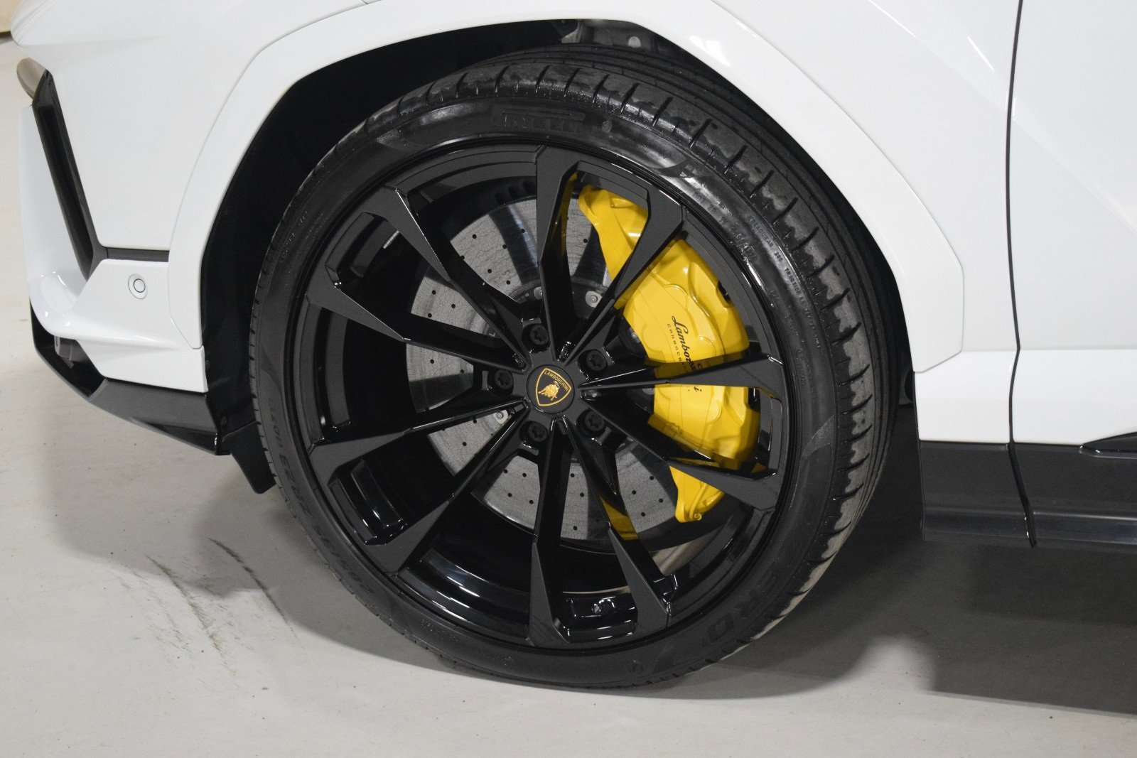 Used 2024 Lamborghini Urus S image 6