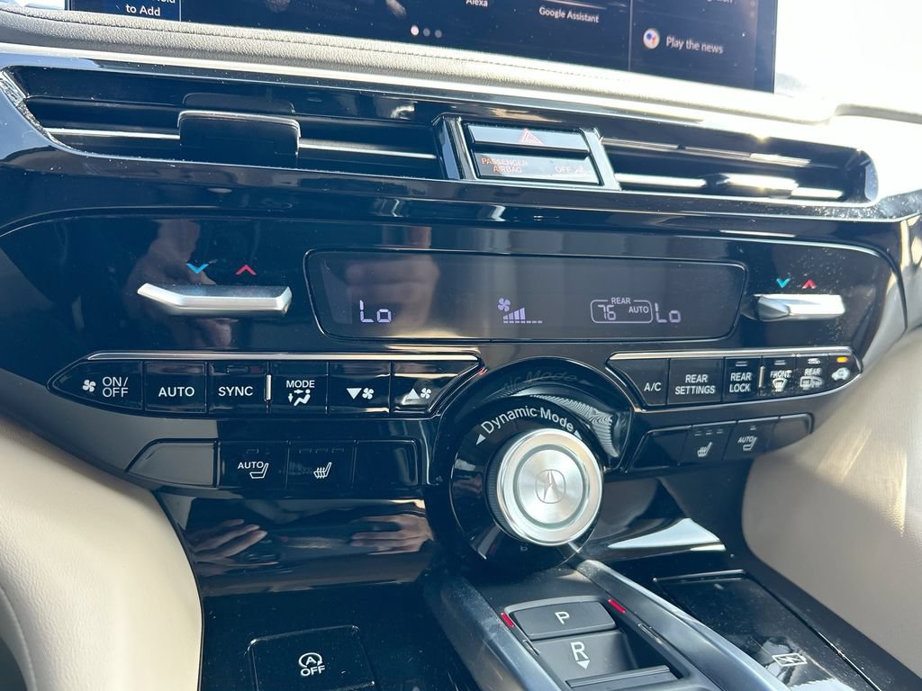 Used 2025 Acura MDX w/ Technology Package FWD image 15