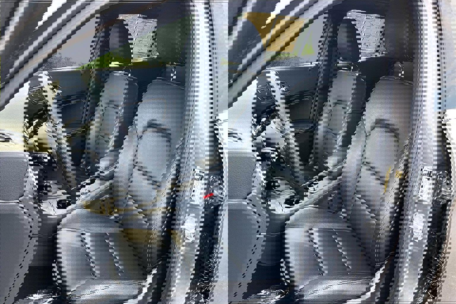 Used 2017 Mercedes-Benz GLA 250 4MATIC image 25