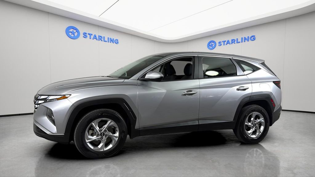 Used 2023 Hyundai Tucson SE image 2
