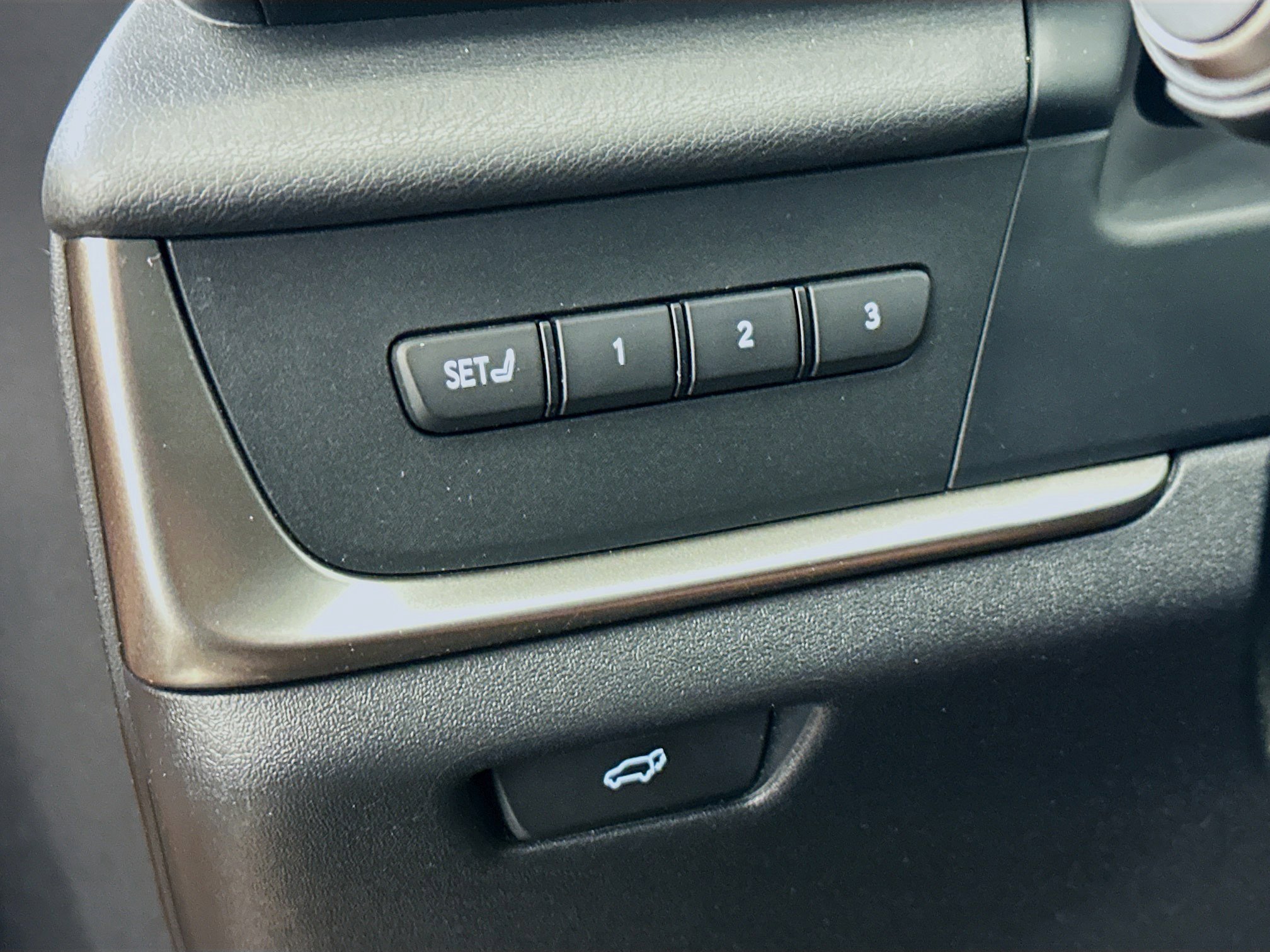 Used 2023 Lexus RZ 450e Premium w/ Accessory Package (2T) image 17