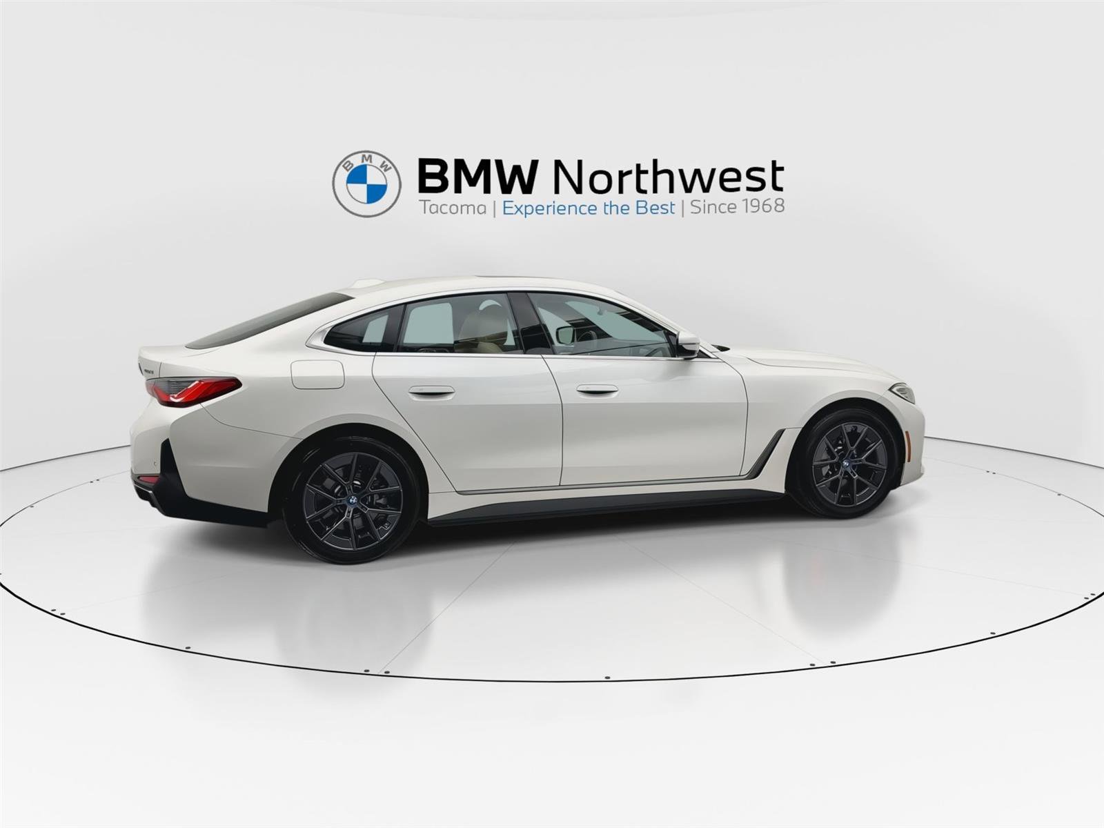 Certified 2023 BMW i4 eDrive40 RWD image 4