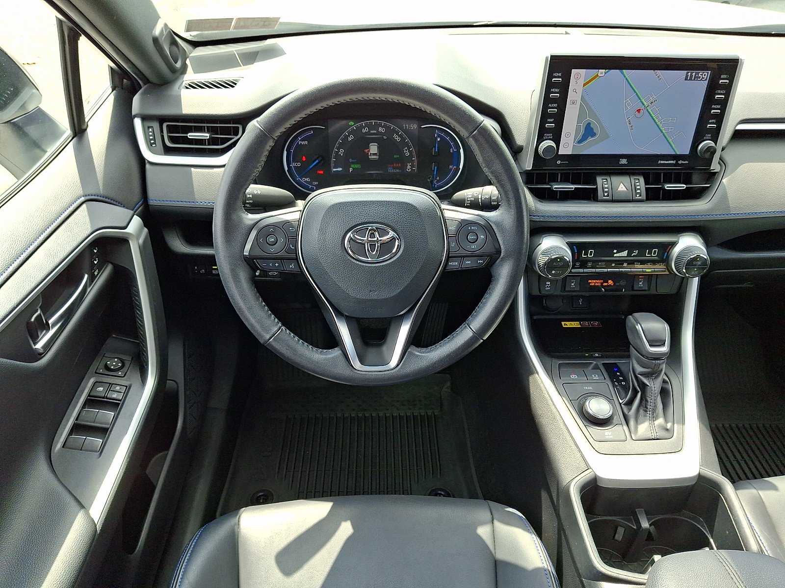 Used 2022 Toyota RAV4 XSE AWD/4WD image 14