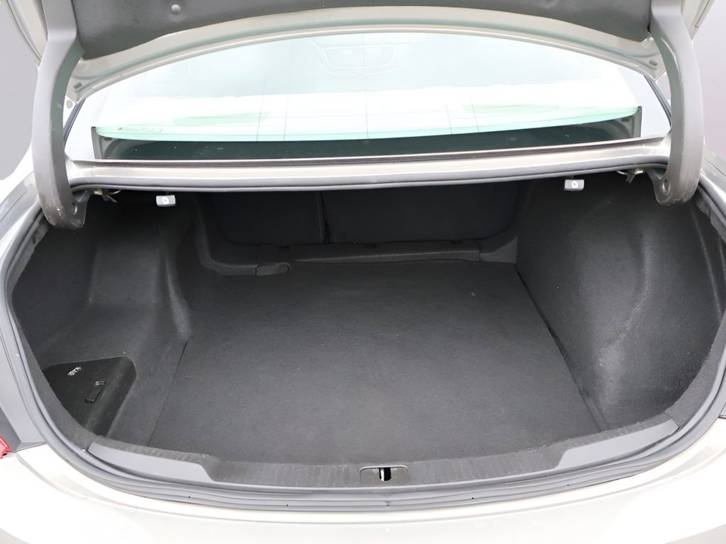 Used 2018 Buick LaCrosse Essence FWD image 16