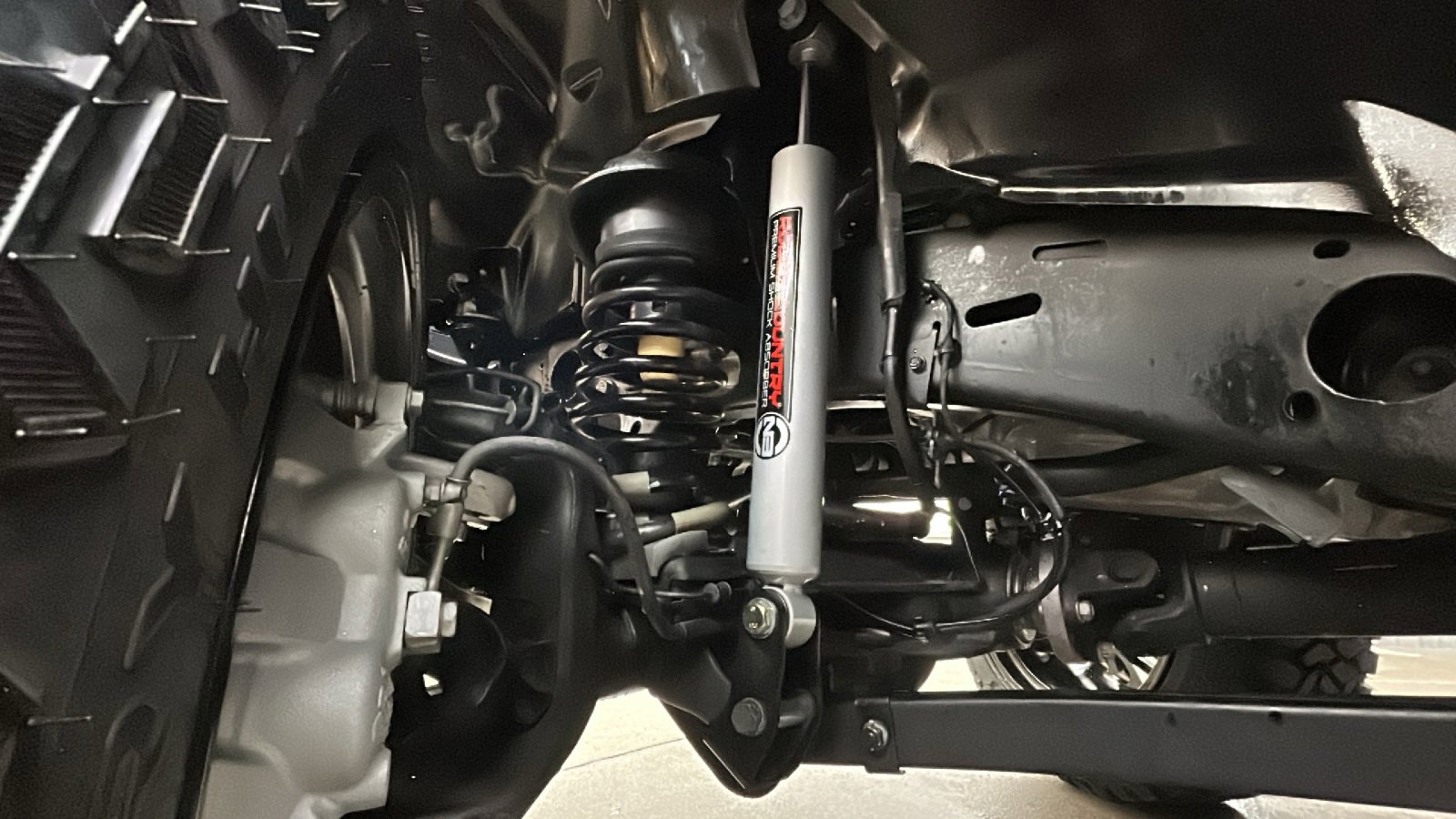 Used 2024 Jeep Gladiator Willys image 16