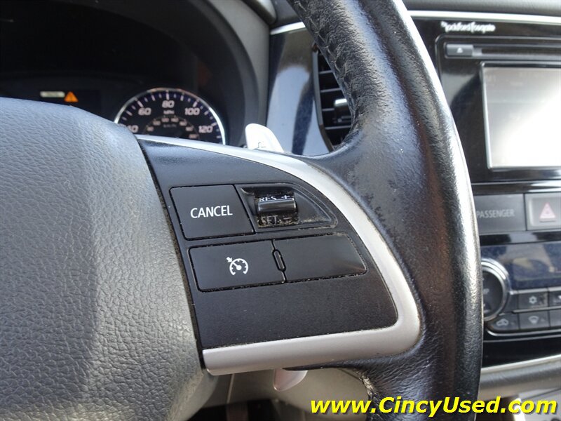 Used 2015 Mitsubishi Outlander GT AWD/4WD image 22