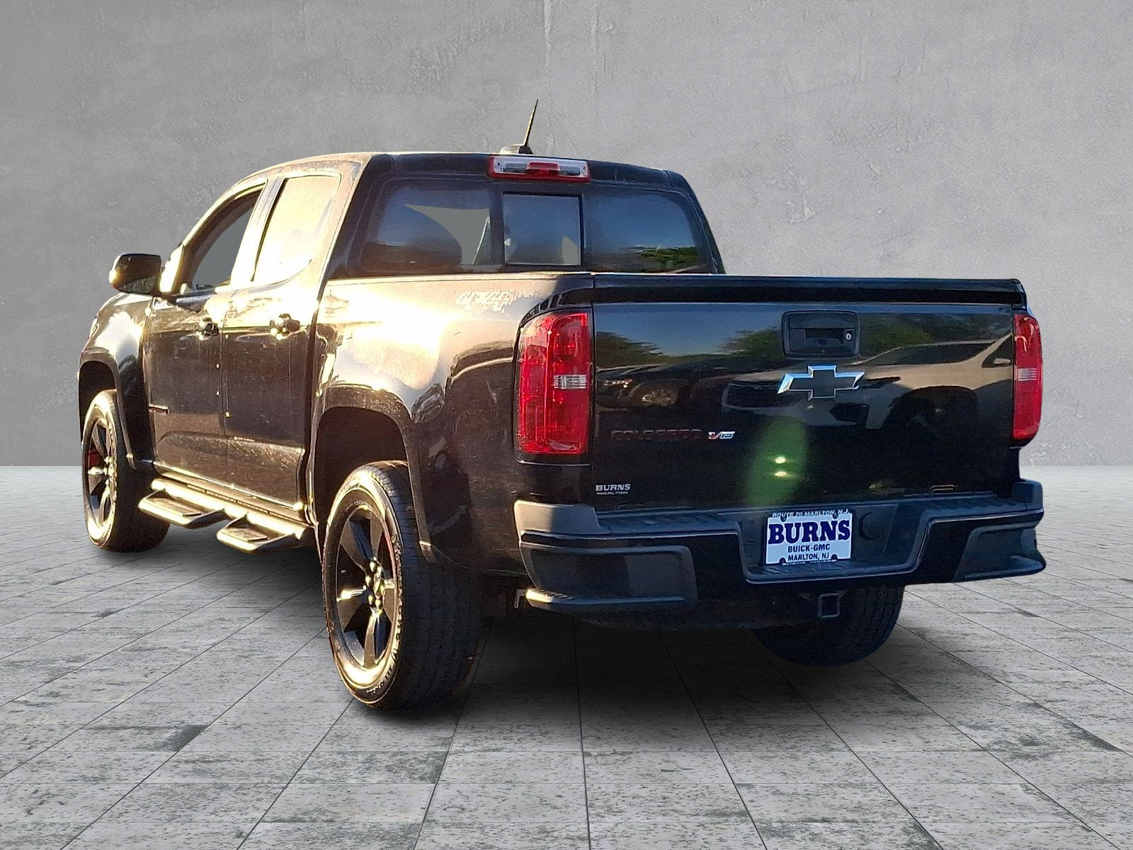 Used 2019 Chevrolet Colorado LT w/ Redline Special Edition AWD/4WD image 6