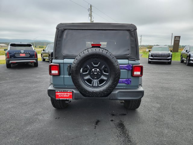 Used 2025 Jeep Wrangler Sport AWD/4WD image 29