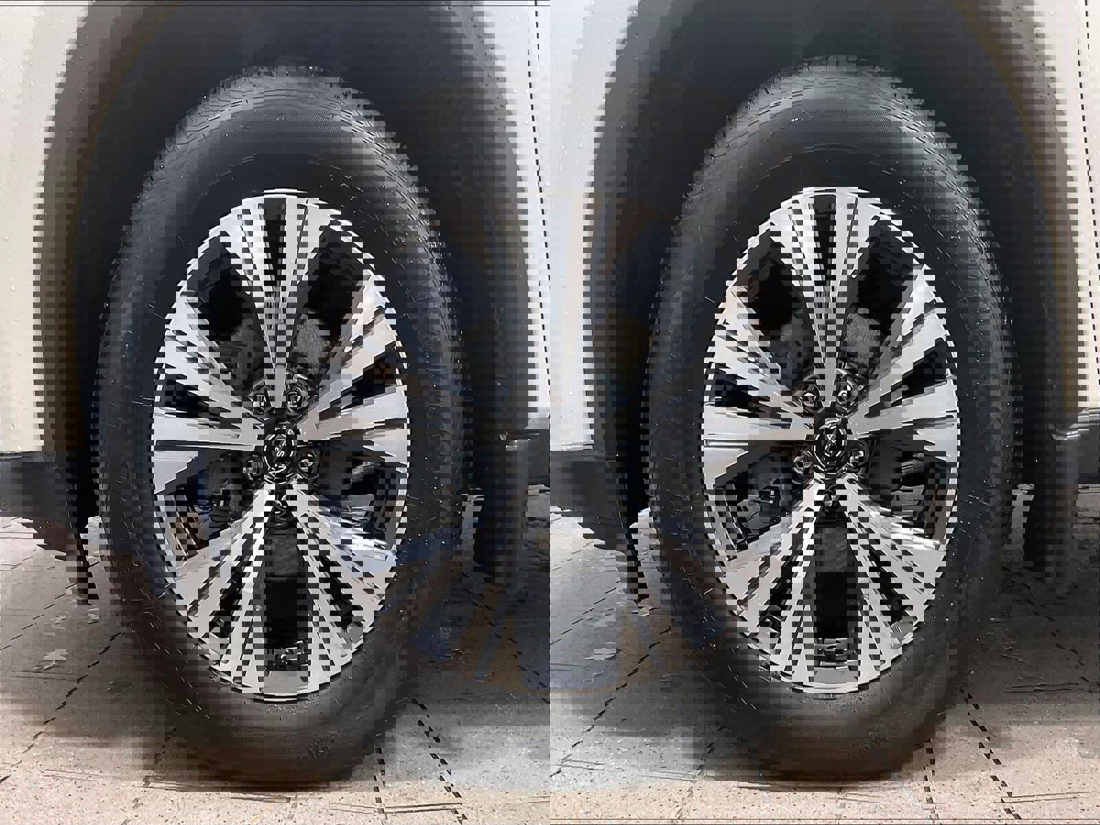 Certified 2023 Nissan Rogue SV w/ SV Premium Package image 7