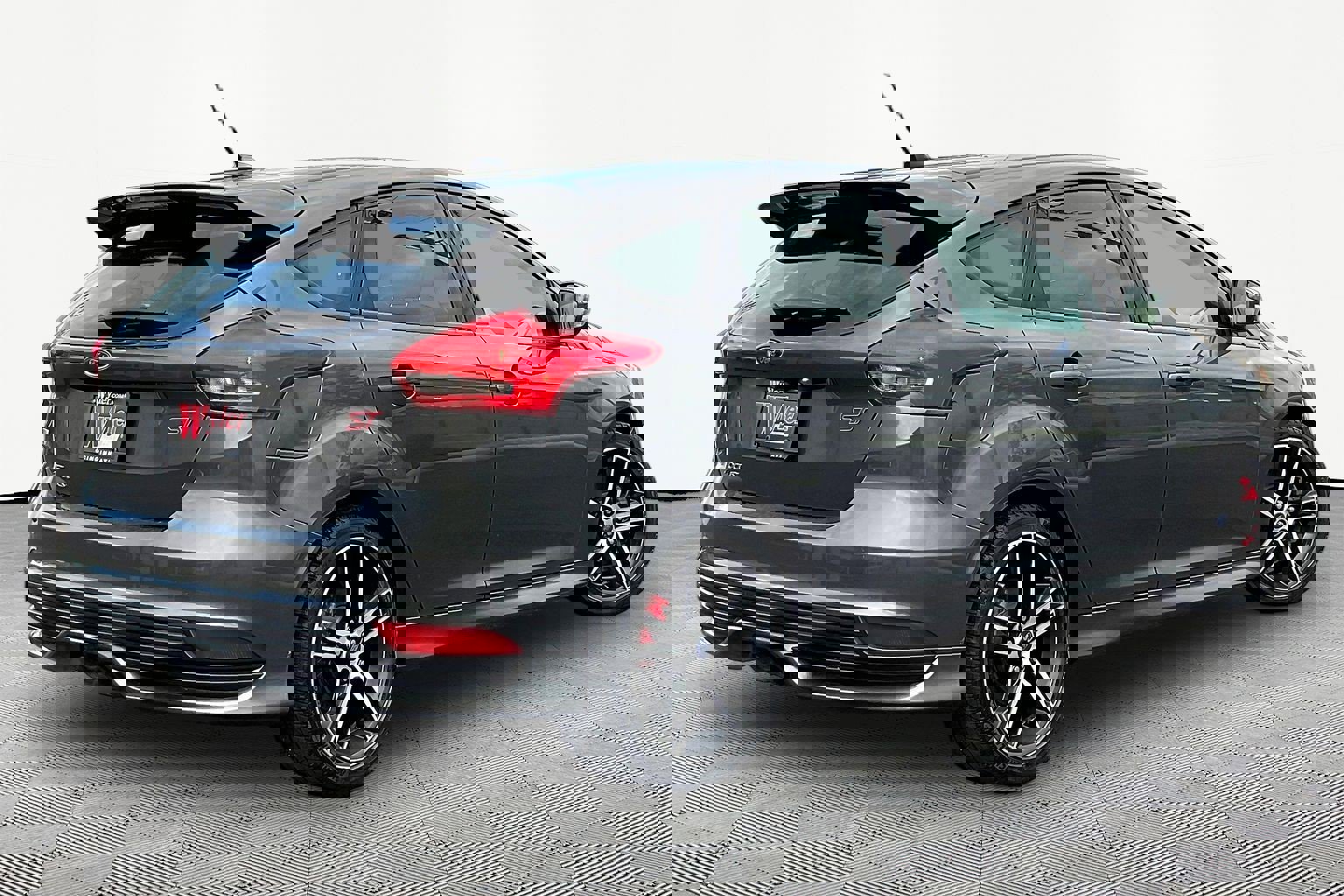 Used 2015 Ford Focus ST w/ Equipment Group 402A FWD image 6