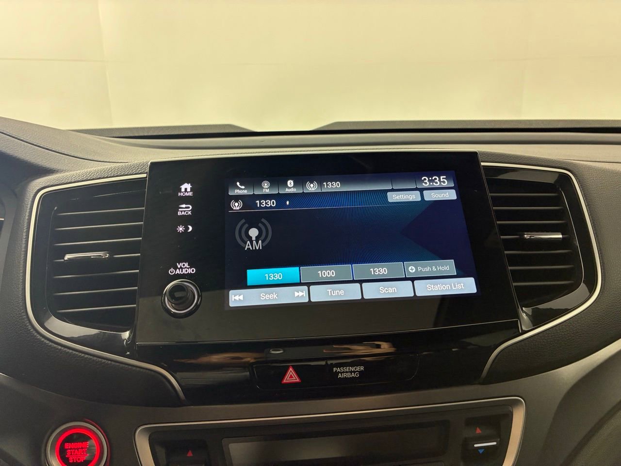 Used 2025 Honda Passport EX-L image 17