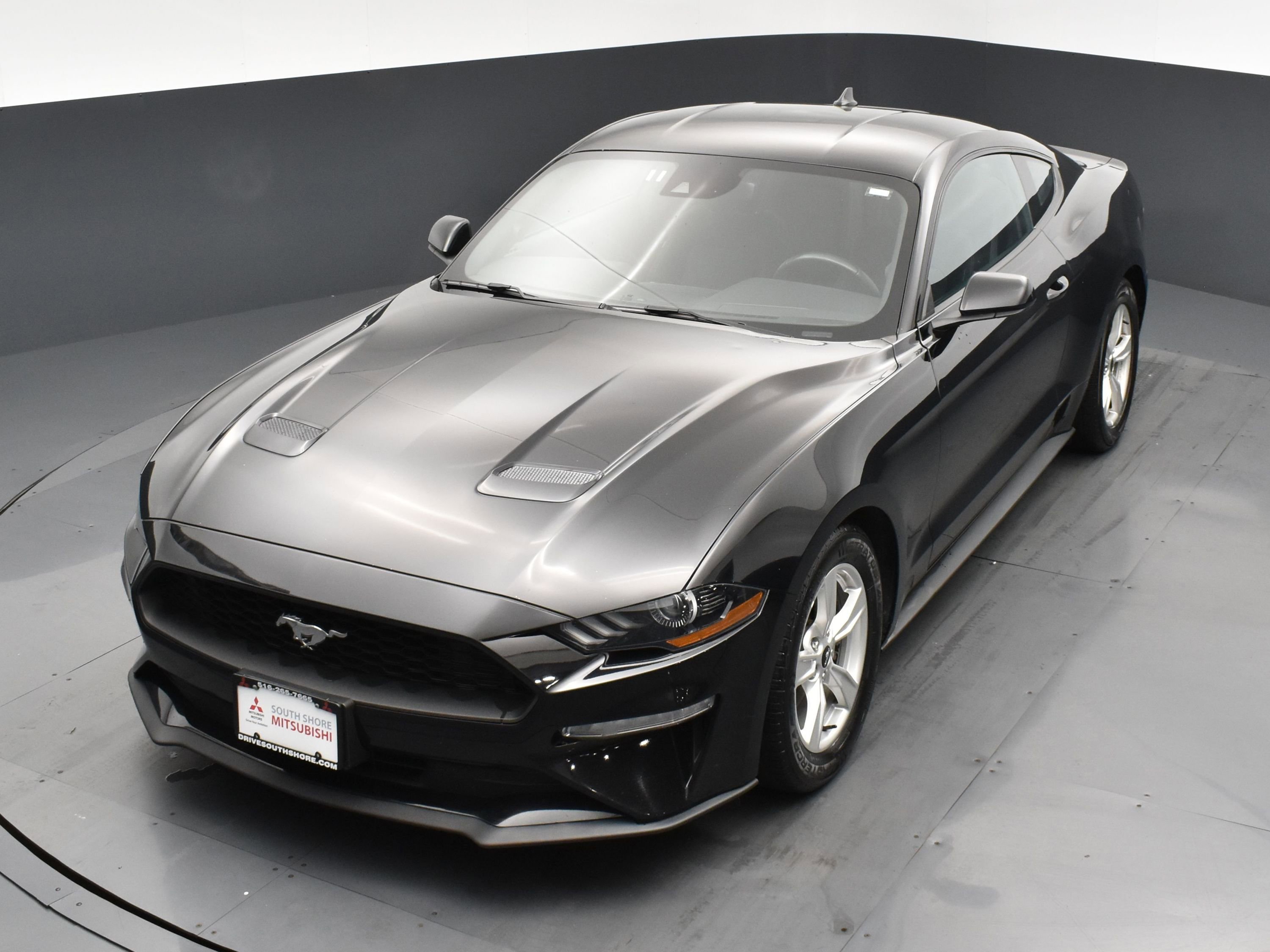 Used 2022 Ford Mustang Coupe image 19