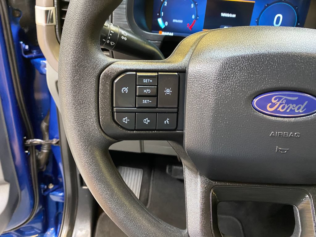 Used 2025 Ford F150 XLT AWD/4WD image 32