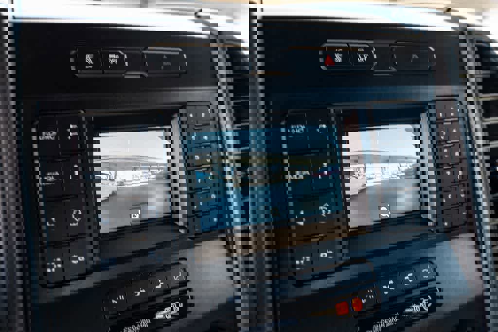 Used 2020 Ford F350 XL w/ Power Equipment Group image 22