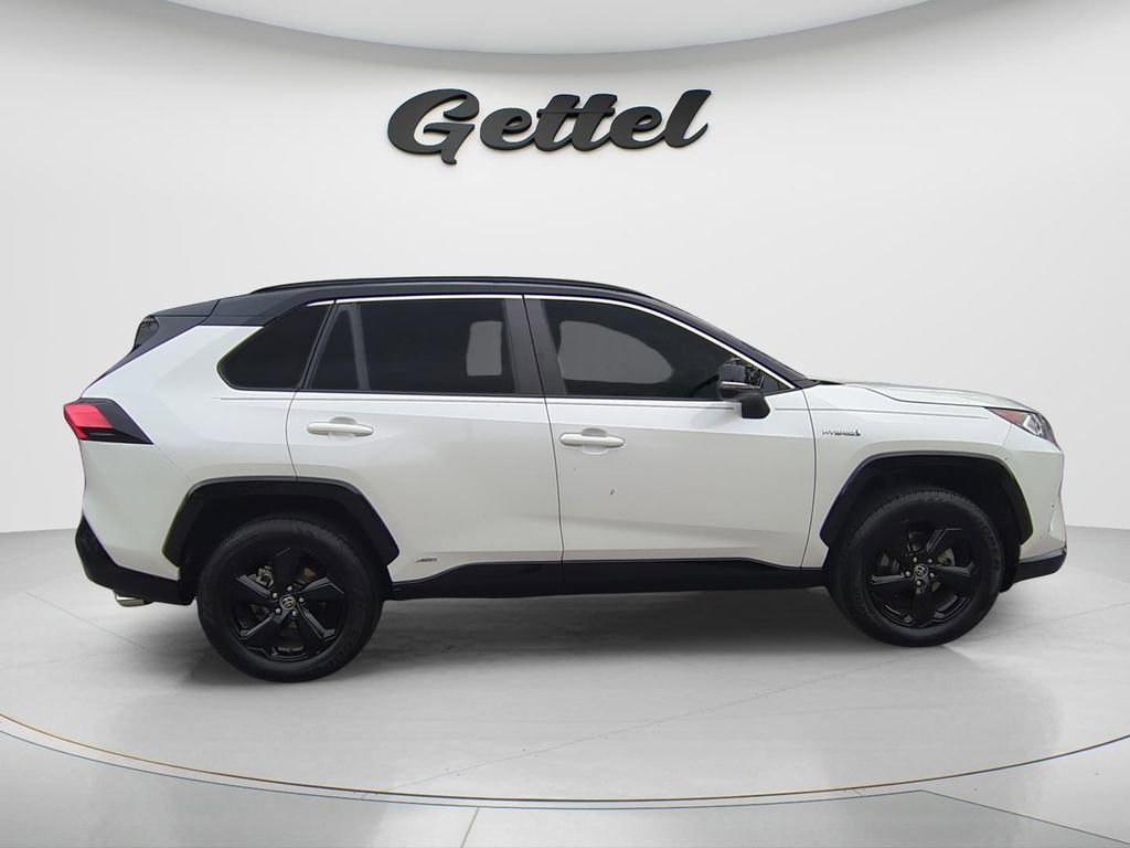 Used 2021 Toyota RAV4 XSE w/ XSE Grade Weather Package AWD/4WD image 4
