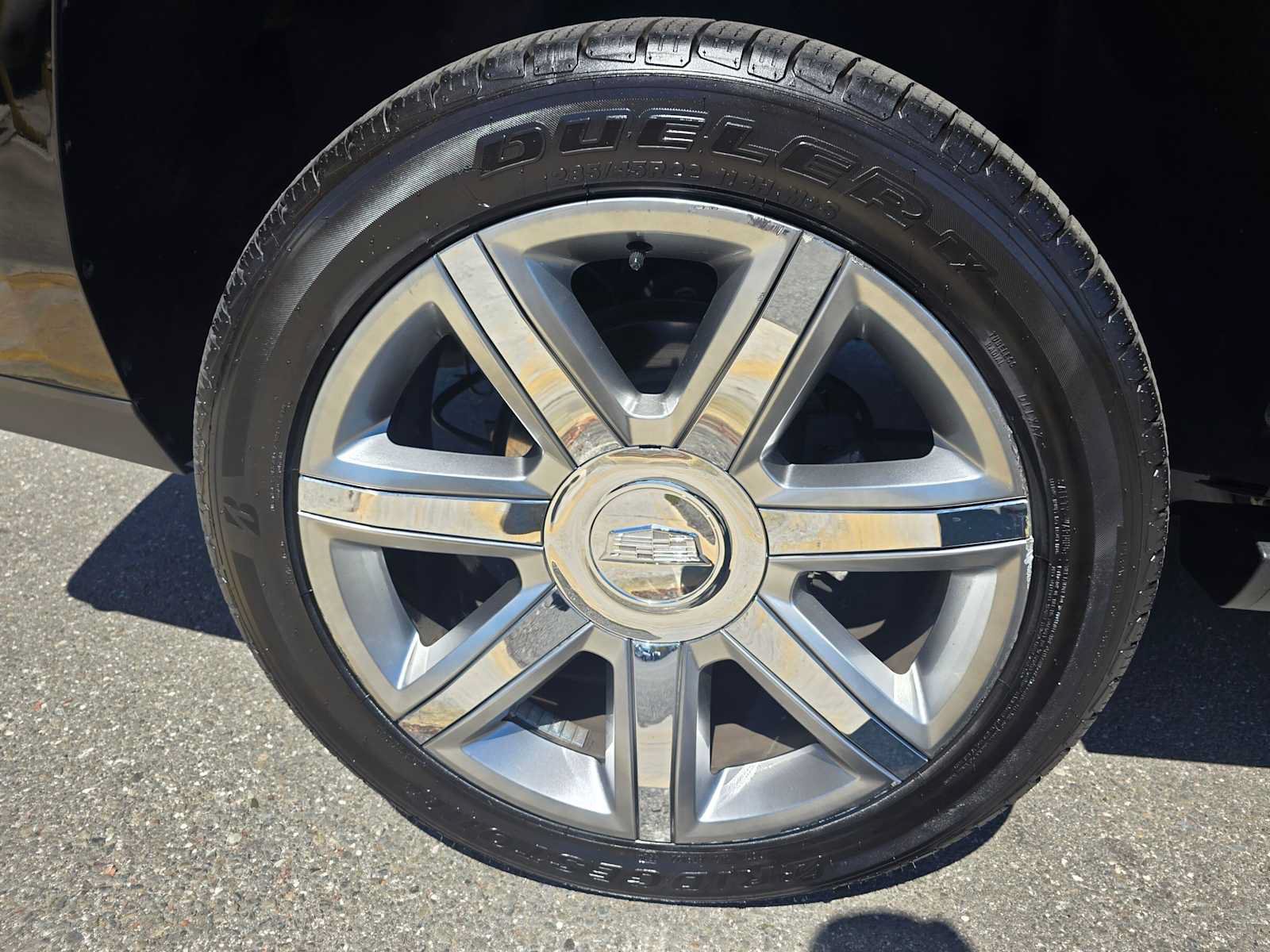 Used 2017 Cadillac Escalade Premium Luxury AWD/4WD image 9