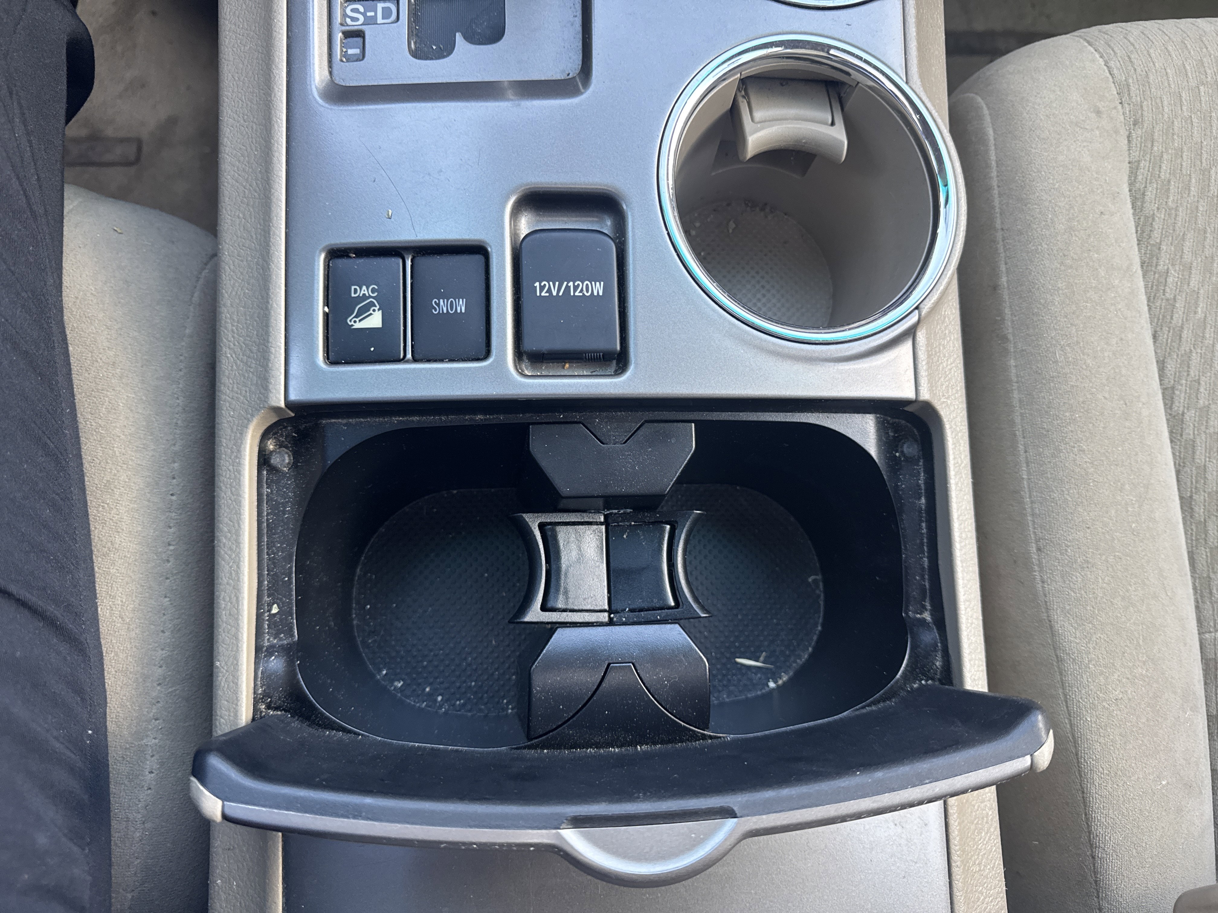 Used 2010 Toyota Highlander 4WD image 31