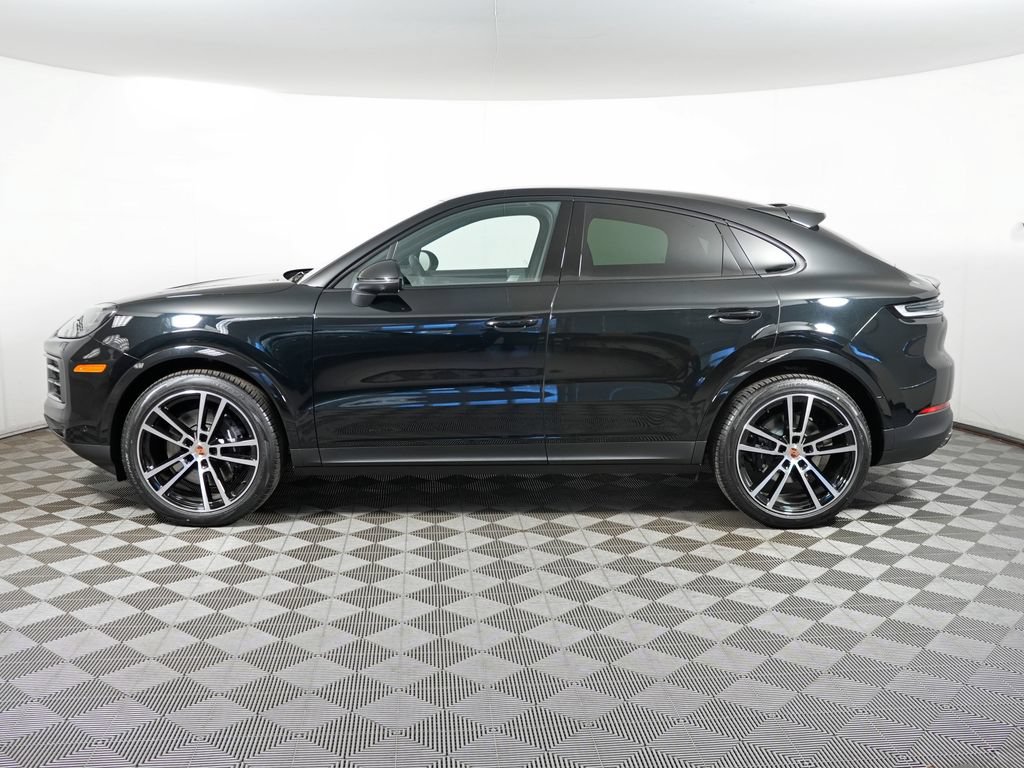 Certified 2026 Porsche Cayenne Coupe AWD/4WD image 2