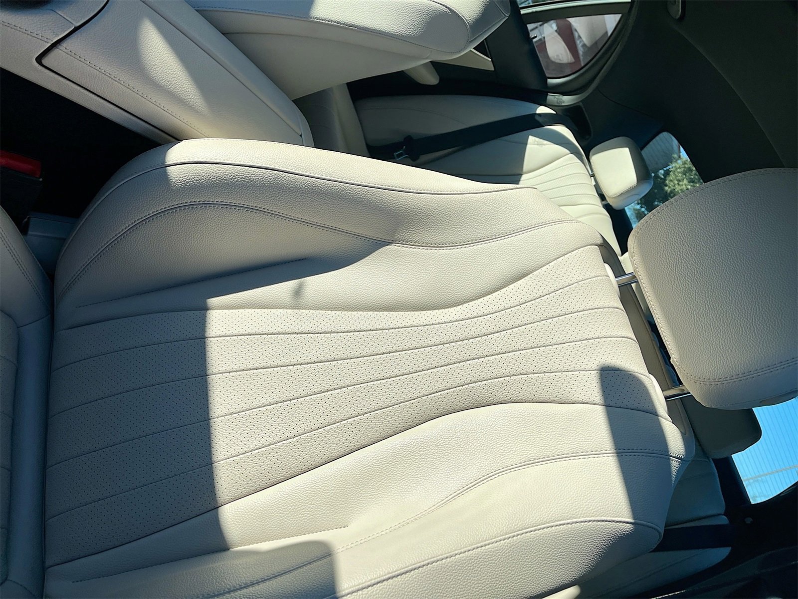 Used 2020 Mercedes-Benz E 450 4MATIC Sedan image 20