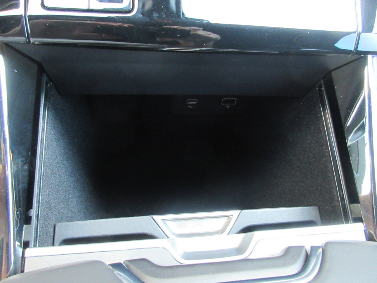 Used 2024 Land Rover Range Rover Sport SE image 70