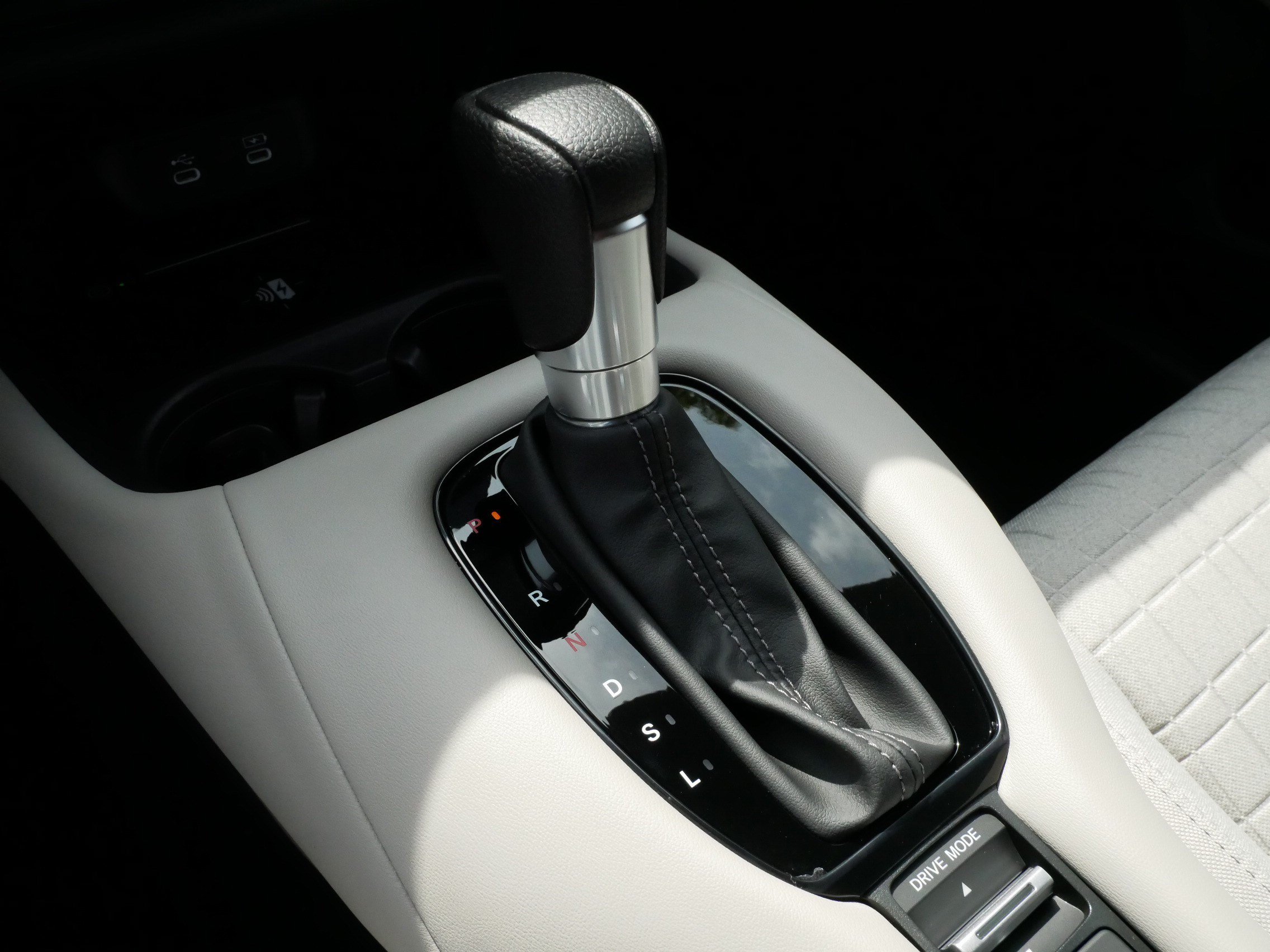 Certified 2026 Honda HR-V LX image 24