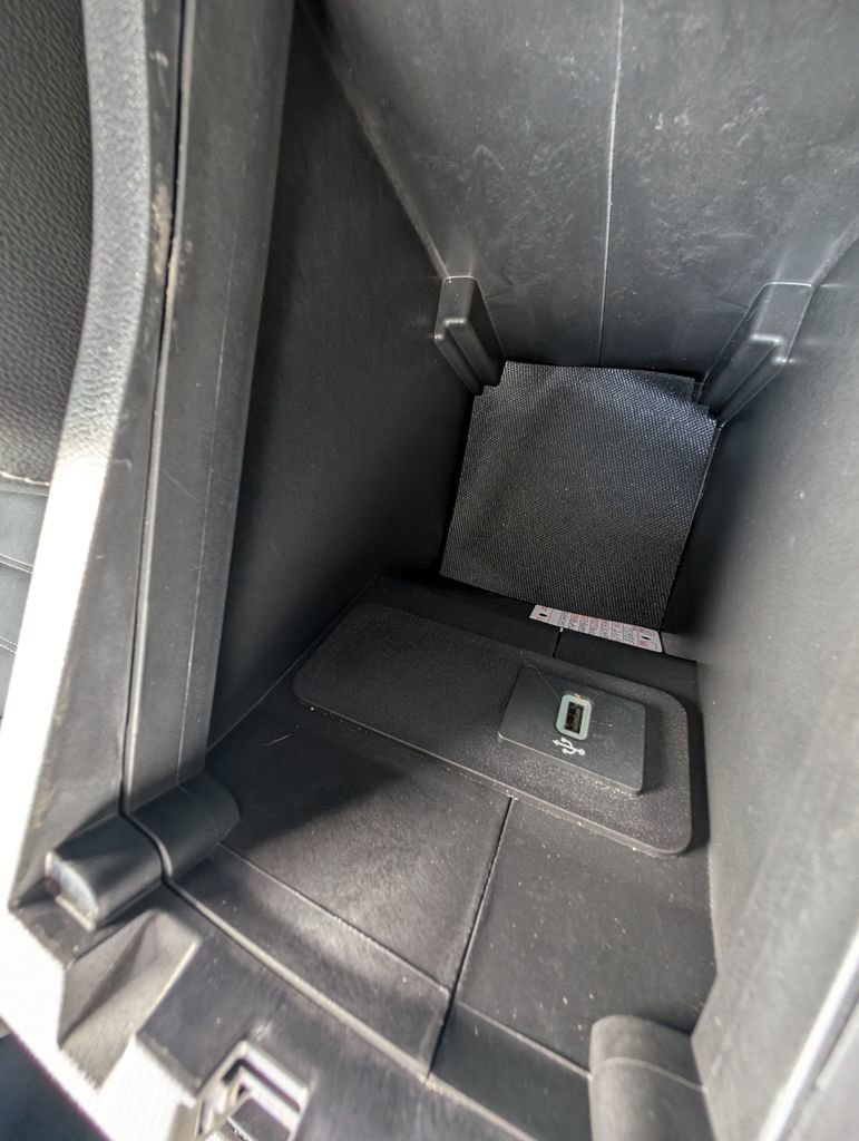 Used 2019 Ford Escape Titanium image 31