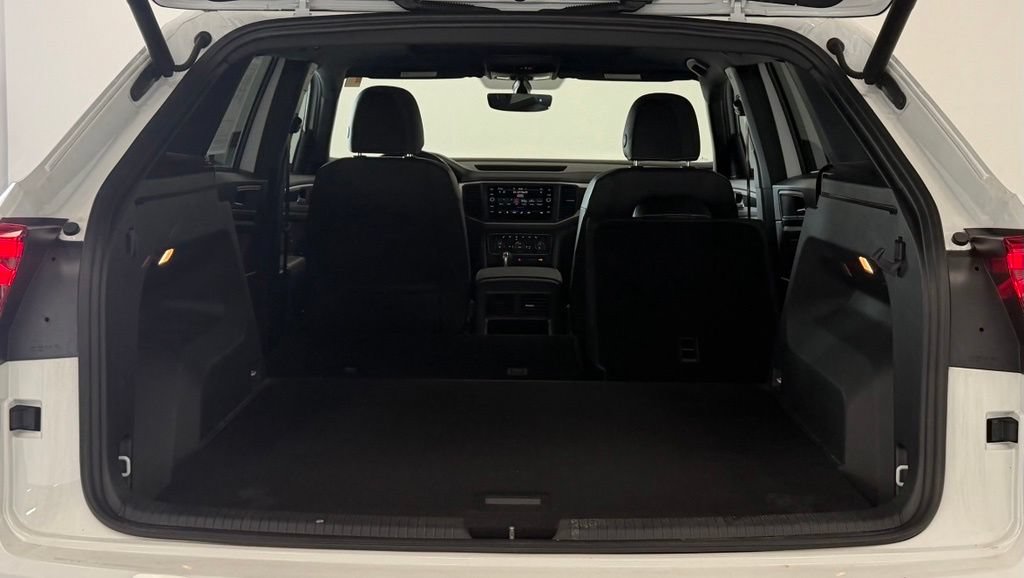 Used 2021 Volkswagen Atlas Cross Sport SE AWD/4WD image 27