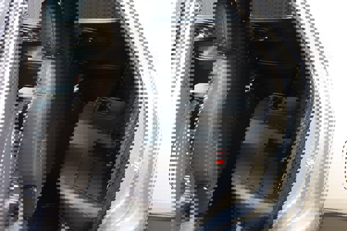 Used 2023 Chevrolet TrailBlazer RS w/ Technology Package image 53