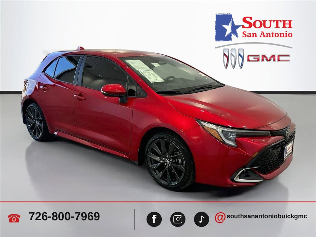 Used 2025 Toyota Corolla XSE FWD image 1