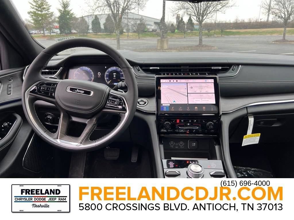 New 2024 Jeep Grand Cherokee Overland w/ Luxury Tech Group IV AWD/4WD image 22