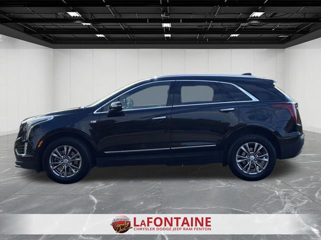 Used 2023 Cadillac XT5 Premium Luxury w/ Technology Package image 2