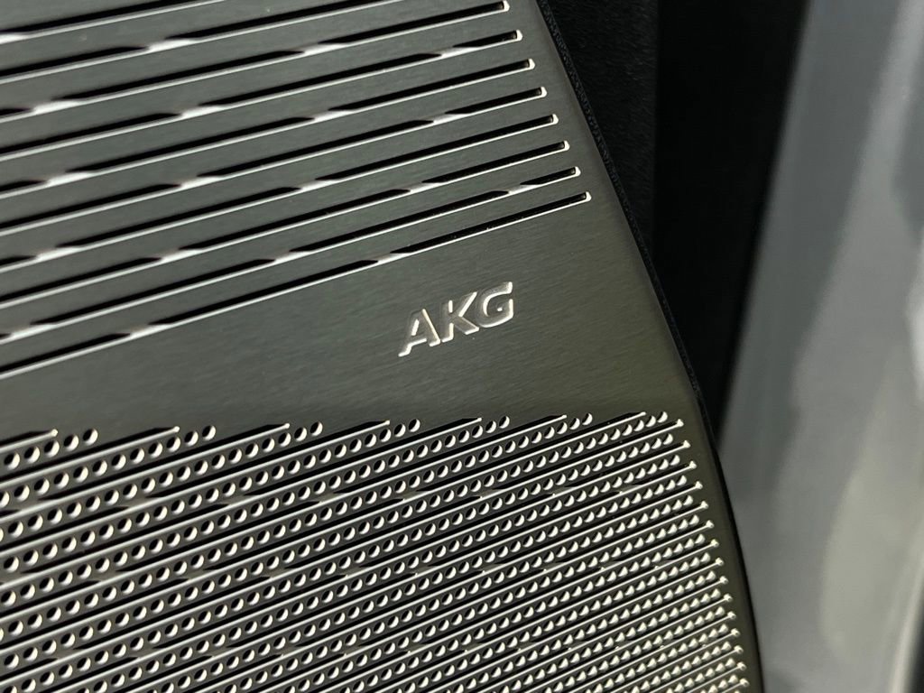 New 2026 Cadillac Optiq Luxury 1 image 8