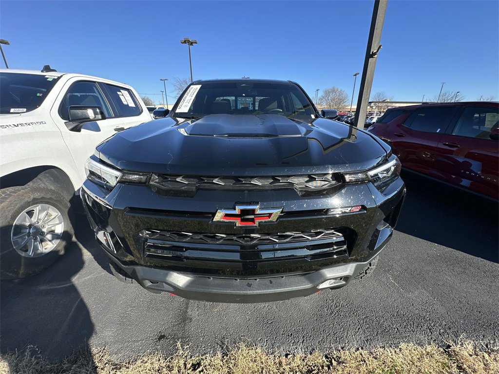 Used 2024 Chevrolet Colorado ZR2 image 27