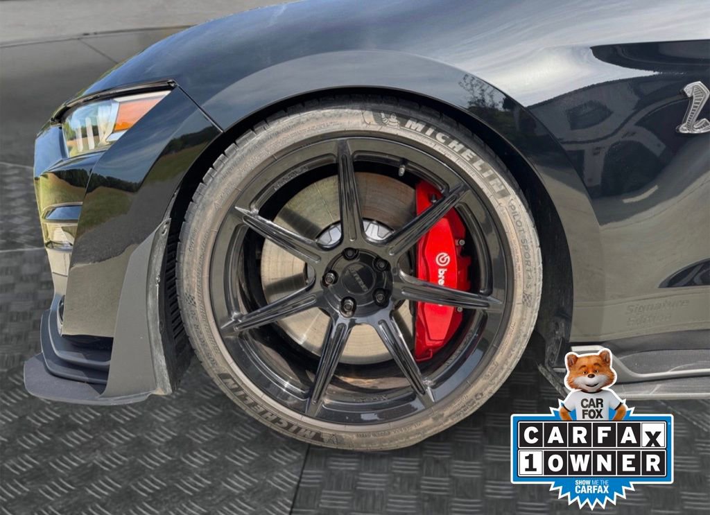 Used 2021 Ford Mustang Shelby GT500 w/ Carbon Fiber Track Pack image 16