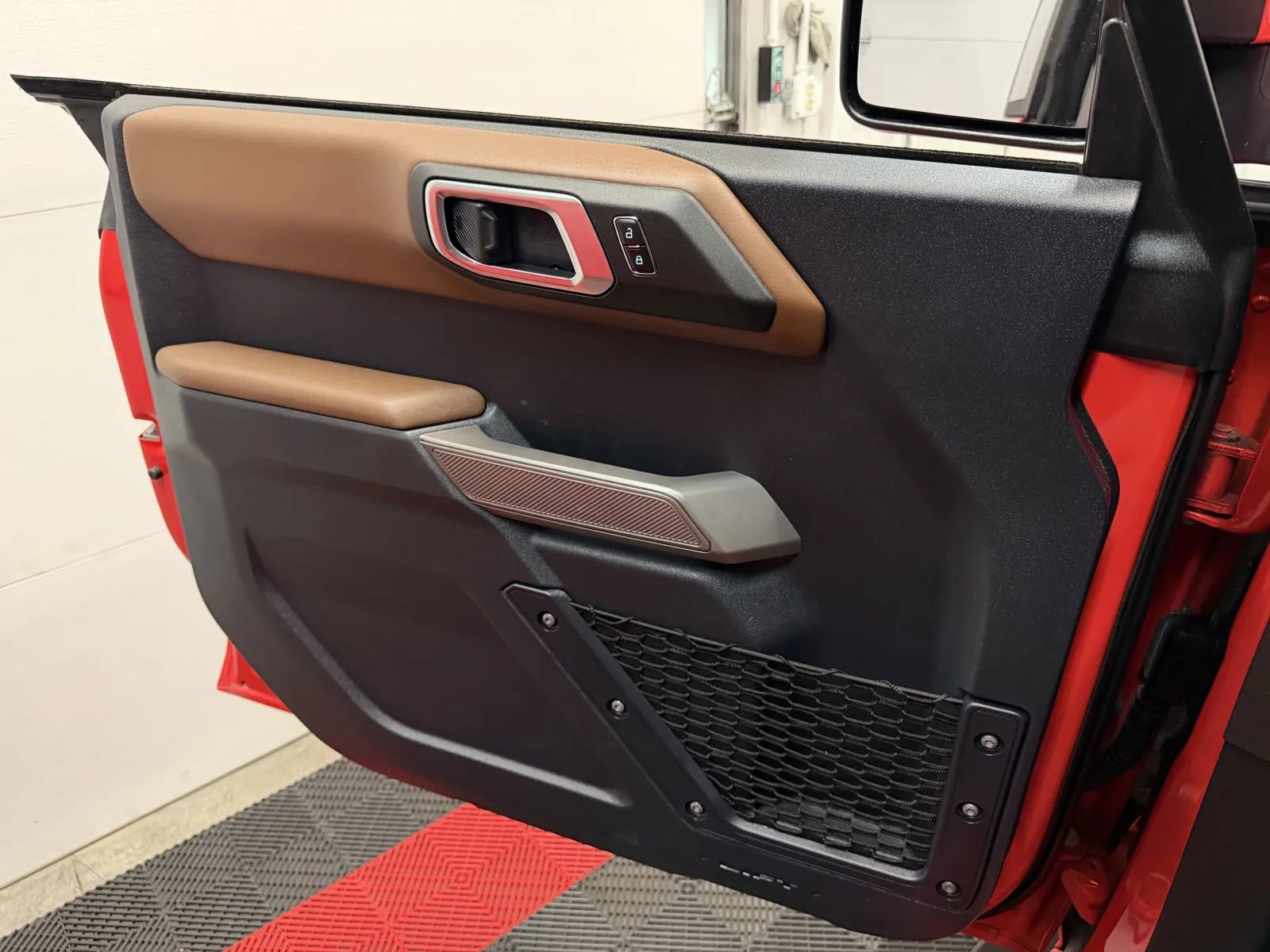 Used 2023 Ford Bronco Outer Banks AWD/4WD image 32