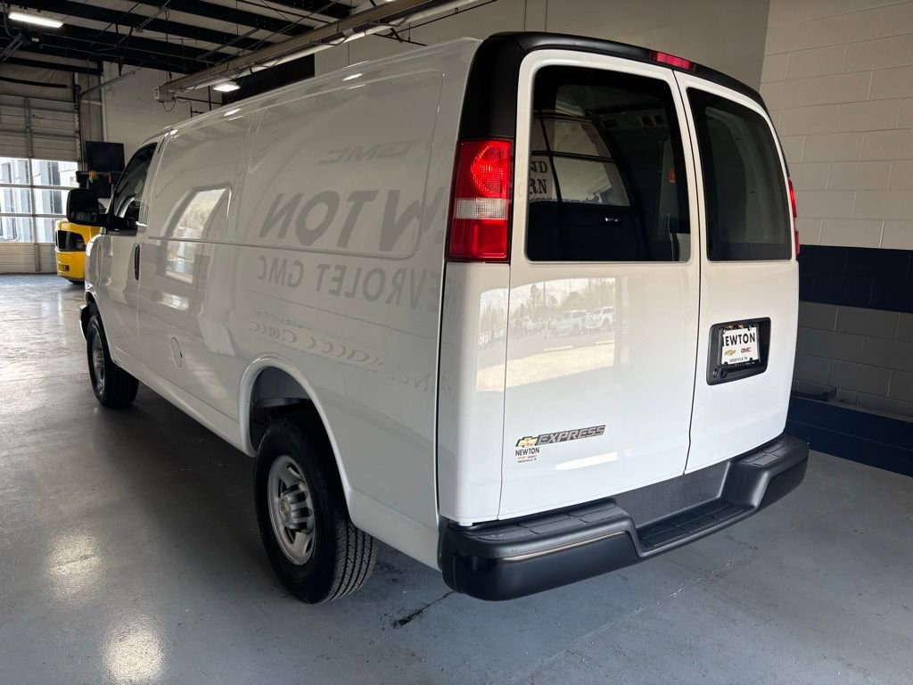 New 2025 Chevrolet Express 2500 Work Van w/ Driver Convenience Package image 13