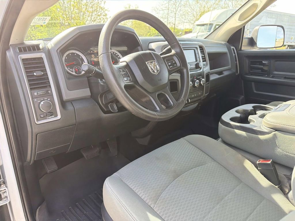 Used 2015 RAM 2500 Tradesman w/ Chrome Appearance Group image 25